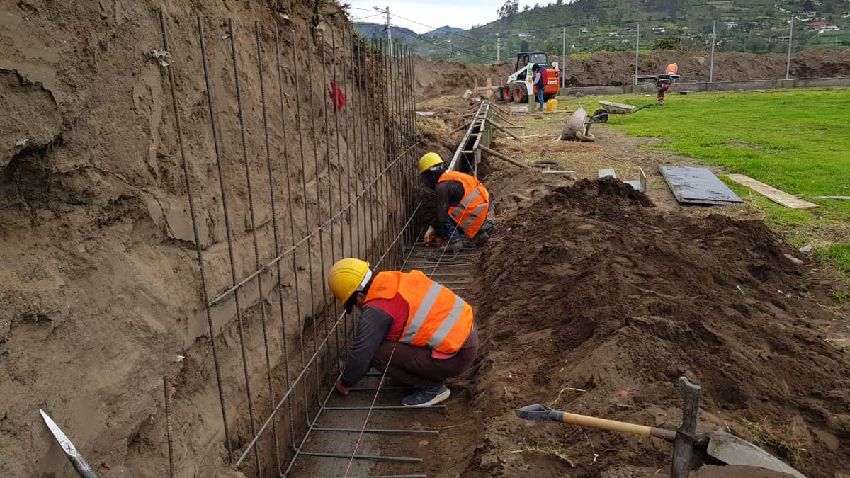 Proyecto estructural construido - muro de hormigón armado camivaltho